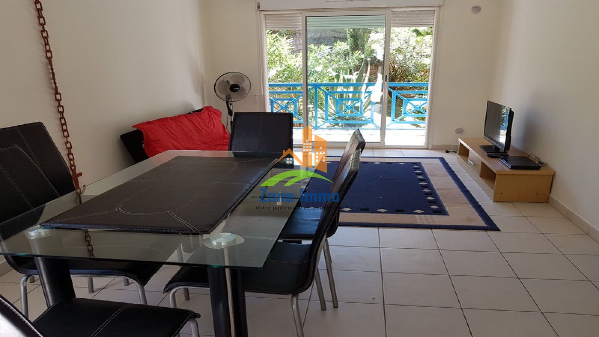 https://www.zoneimmo-mada.com/uploads/2017/03/25/a-vendre-appartement-t2-de-les-hauteurs-d-ambatobe-1788197883_1_184_large.jpg