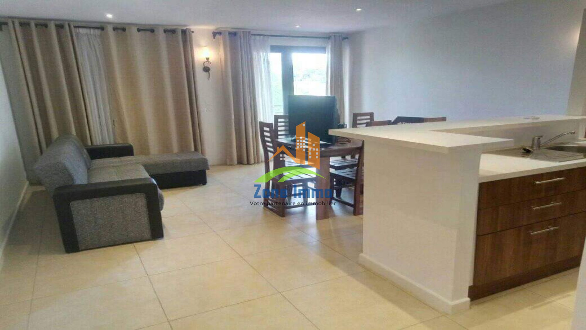 https://www.zoneimmo-mada.com/uploads/2017/04/05/a-louer-appartement-t3-meuble-vide-avec-piscine-a-ivandry-1621966352_1_6822_large.jpg