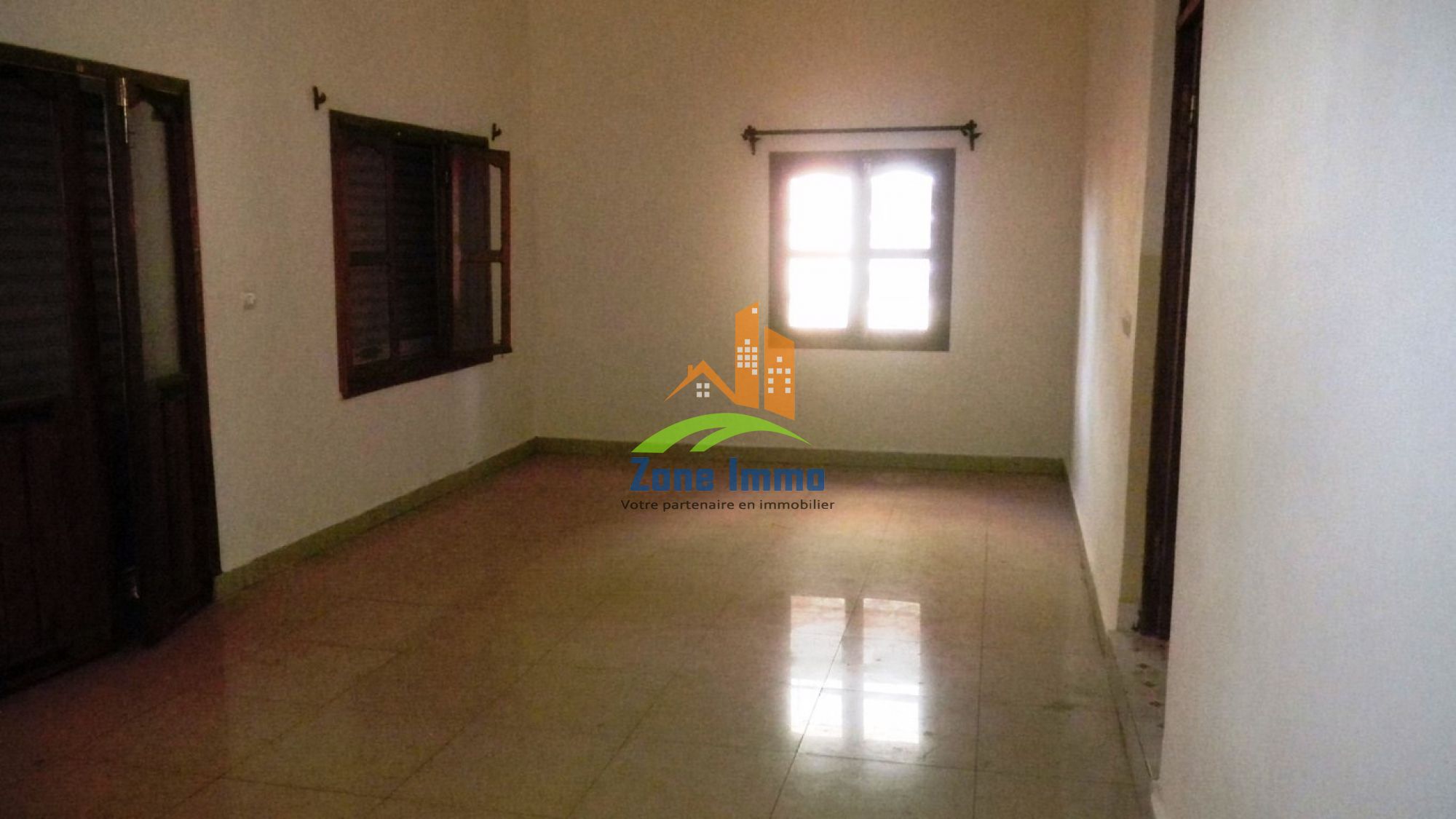 https://www.zoneimmo-mada.com/uploads/2017/06/06/a-louer-bel-appartement-t2-a-mahabo-andoharanofotsy-1496746684_1_77402_large.jpg