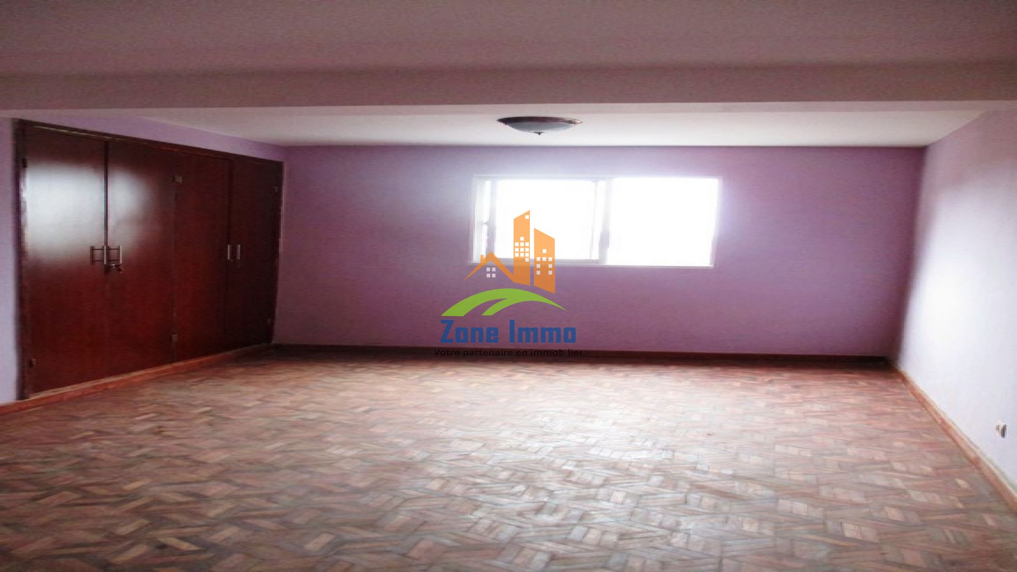 https://www.zoneimmo-mada.com/uploads/2017/06/30/a-louer-bel-appartement-t3-a-ambohibao-1498824354_1_59822_large.jpg