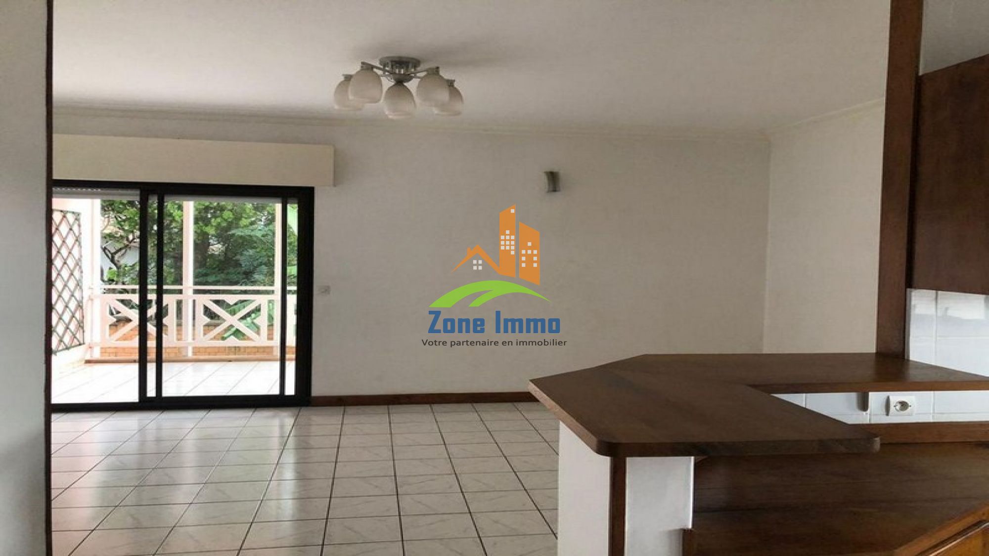 https://www.zoneimmo-mada.com/uploads/2017/07/24/a-louer-appartements-t2-securises-a-pied-du-lft-a-ambatobe-1652693075_1_1174_large.jpg