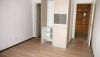 https://www.zoneimmo-mada.com/uploads/2017/08/11/a-louer-bureau-local-professionnel-appartement-t4-securis-antsahavola-1513154012_6_64031_medium.jpg