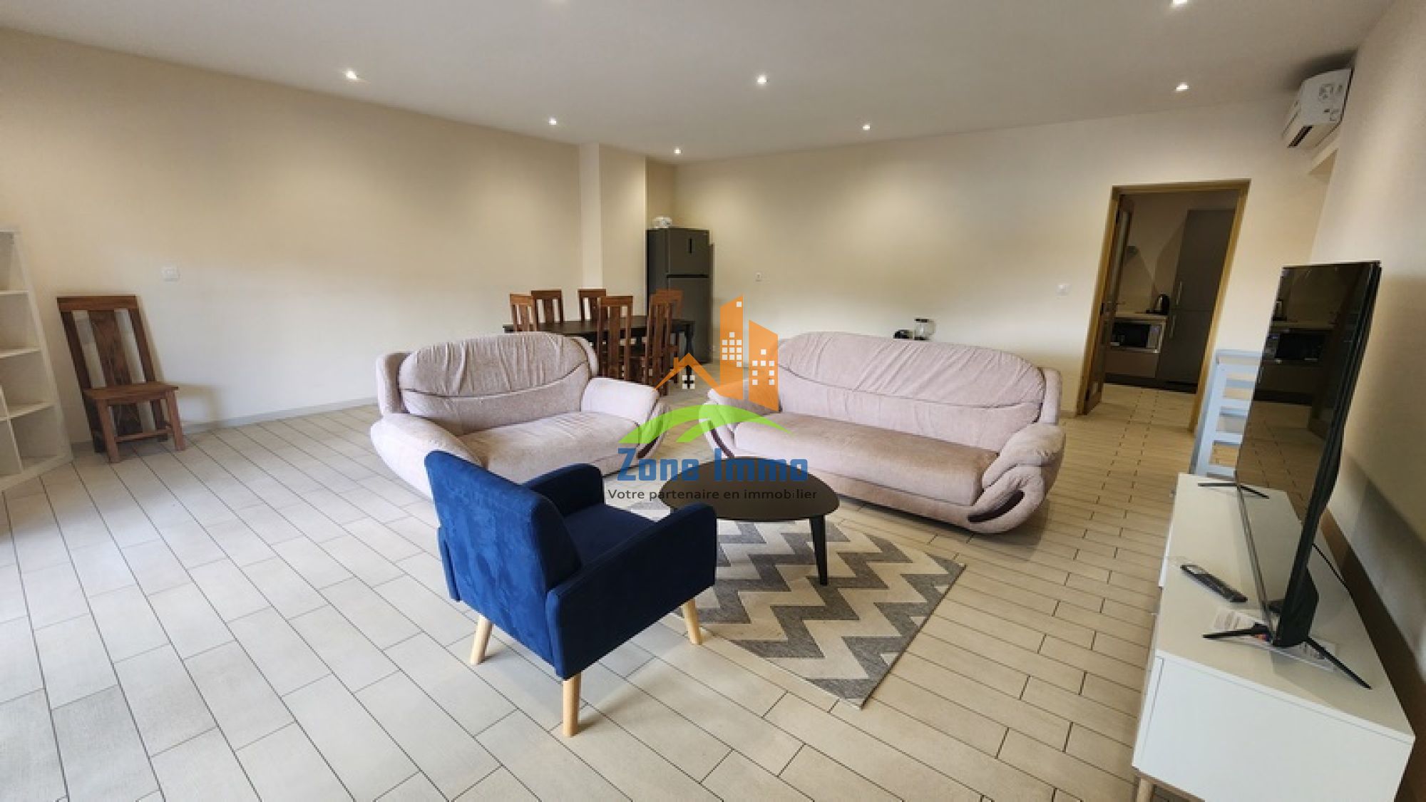 https://www.zoneimmo-mada.com/uploads/2017/08/25/a-louer-appartement-t5-meuble-avec-piscine-salle-de-sport-ivandry-1789707110_1_5069_large.jpg