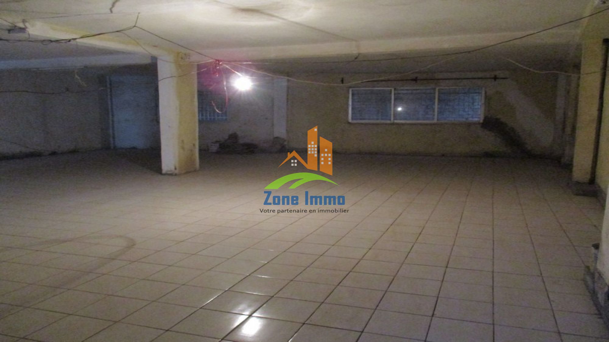 https://www.zoneimmo-mada.com/uploads/2017/10/02/a-louer-depots-au-choix-de-140m-de-200m-et-de-450m-a-anosizato-1575013434_1_87299_large.jpg