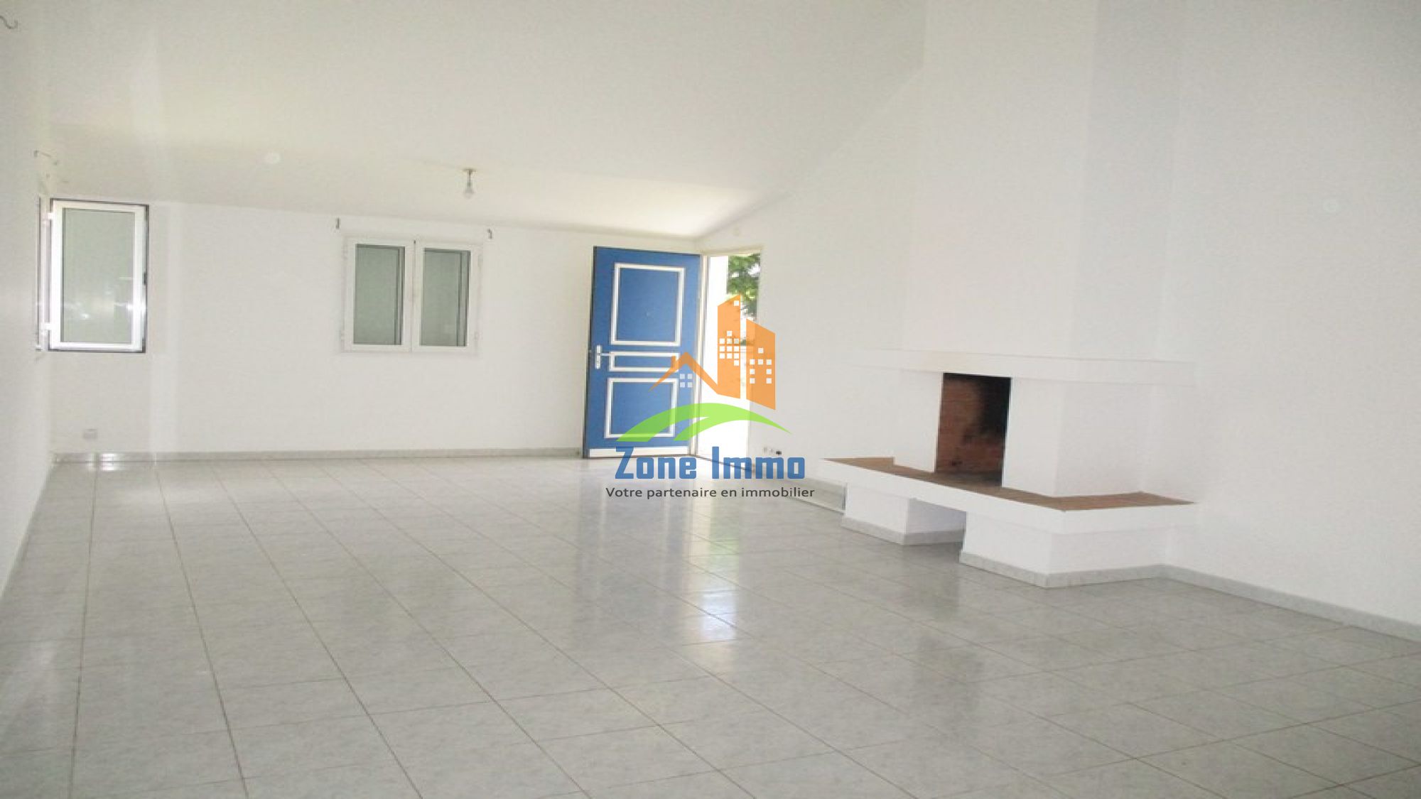 https://www.zoneimmo-mada.com/uploads/2018/02/02/a-louer-villa-basse-f5-securisee-et-avec-grand-jardin-a-ambatobe-1517574724_1_55512_large.jpg