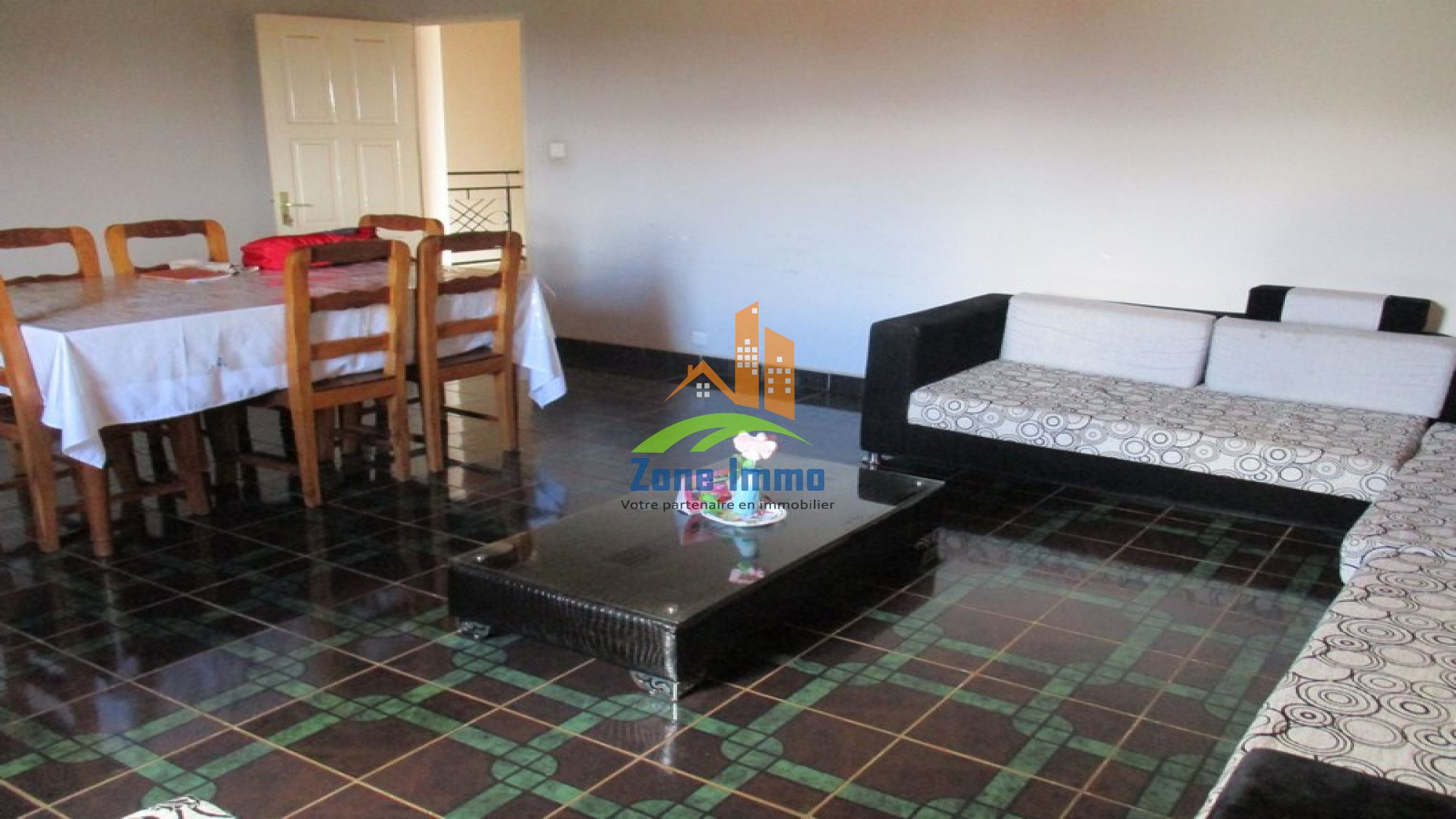 https://www.zoneimmo-mada.com/uploads/2018/05/04/a-louer-maison-a-etage-f5-a-imerimanjaka-ambohijanaka-1525425079_1_75535_large.jpg