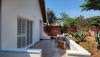 https://www.zoneimmo-mada.com/uploads/2018/05/09/a-louer-villa-plain-pied-f4-avec-grand-jardin-a-bonnet-ivandry-1785434136_3_32155_medium.jpg
