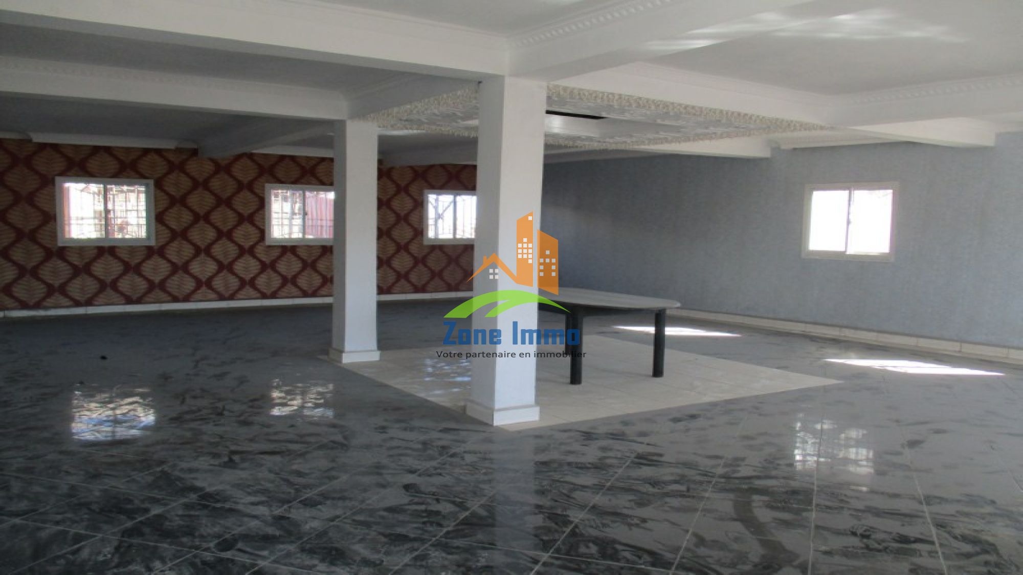 https://www.zoneimmo-mada.com/uploads/2018/05/25/a-louer-local-de115m-a-l-etage-a-tanjombato-1527251989_1_20097_large.jpg