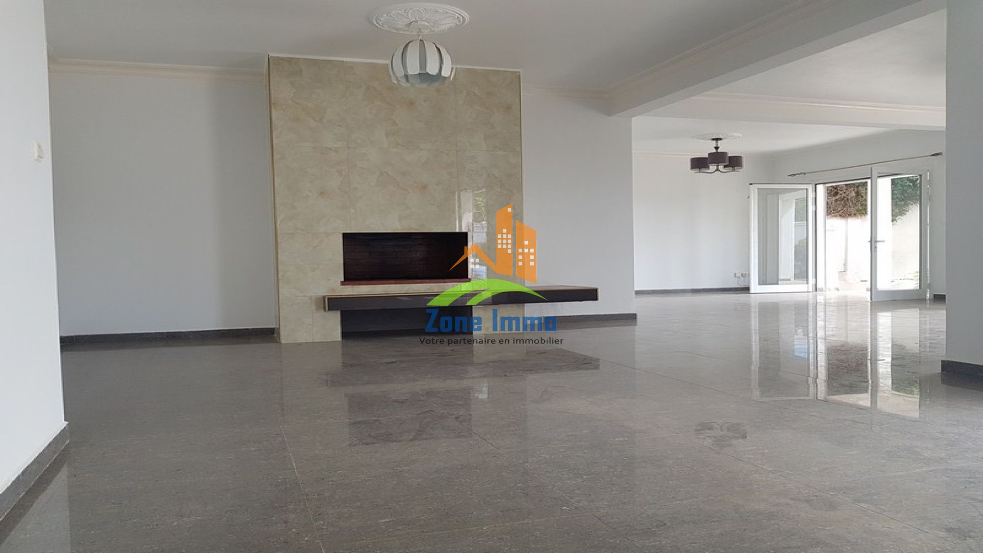https://www.zoneimmo-mada.com/uploads/2018/07/04/a-louer-belle-villa-a-etage-f6-a-ambatobe-1595257095_1_84525_large.jpg
