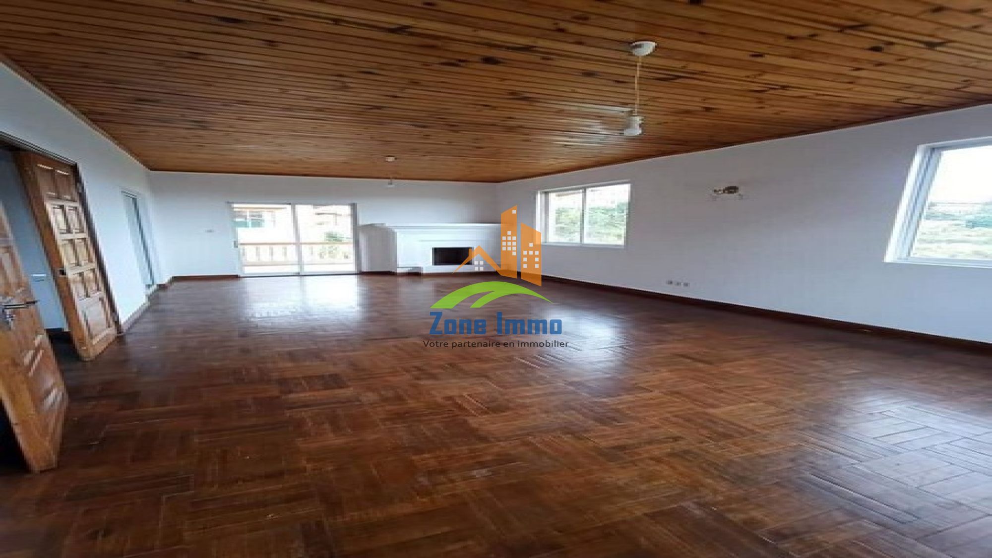 https://www.zoneimmo-mada.com/uploads/2018/07/06/a-louer-villa-a-etage-f5-a-ambatobe-1764402809_1_34999_large.jpg