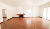 https://www.zoneimmo-mada.com/uploads/2018/11/14/a-vendre-villa-basse-f6-avec-piscine-sur-3-145m-de-terrain-a-ambatobe-1668684448_2_32869_medium.jpg