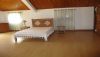 https://www.zoneimmo-mada.com/uploads/2019/01/16/a-louer-appartement-t3-meuble-a-ambohimiandra-1547646957_3_99250_medium.jpg