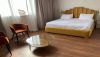 https://www.zoneimmo-mada.com/uploads/2019/07/05/a-louer-appartements-t3-equipes-de-120m-a-isoraka-1722249880_4_58010_medium.jpg