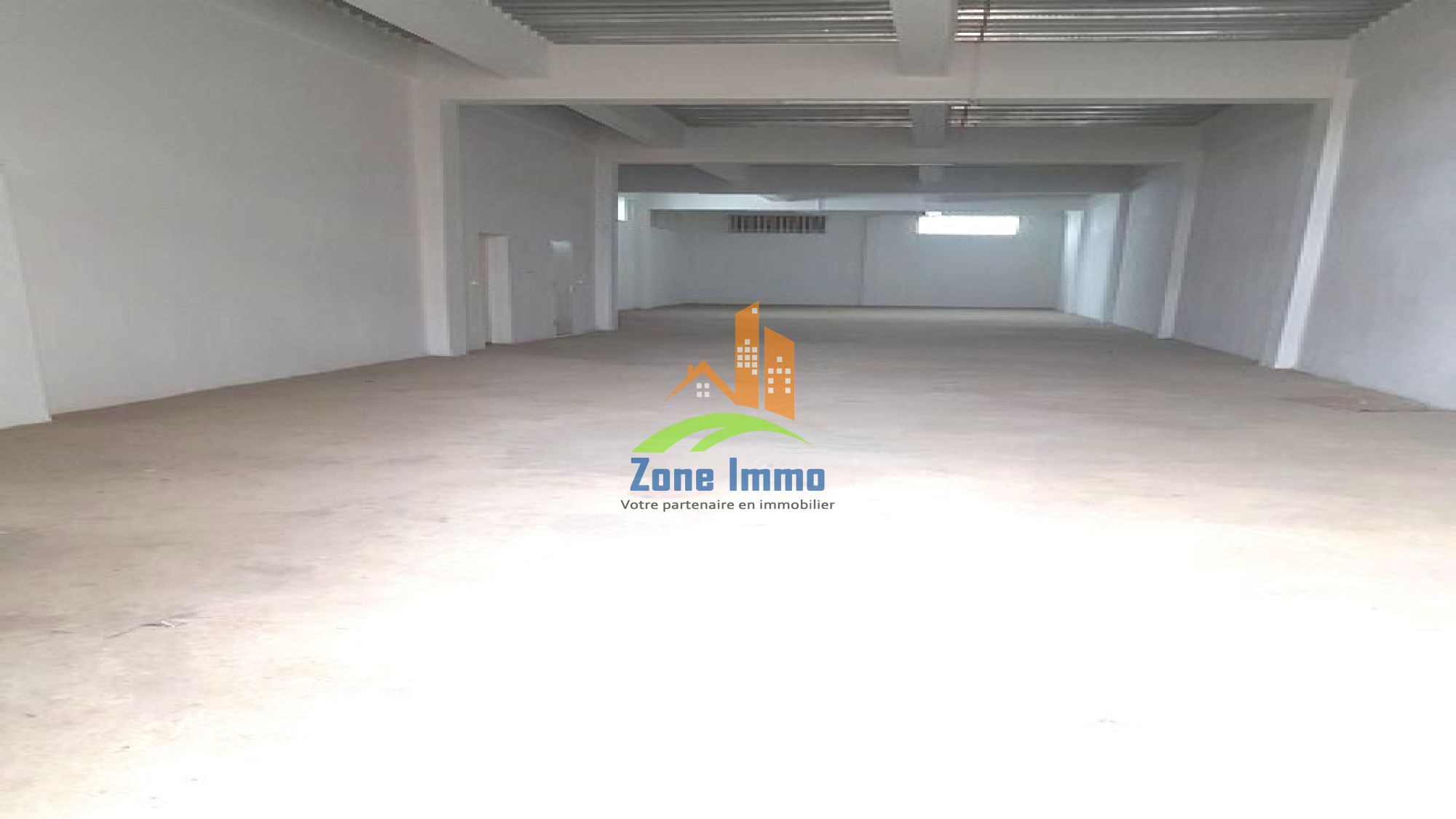 https://www.zoneimmo-mada.com/uploads/2020/05/14/a-louer-entrepot-de-250m-ou-500m-au-choix-a-anosizato-1625296092_1_78595_large.jpg
