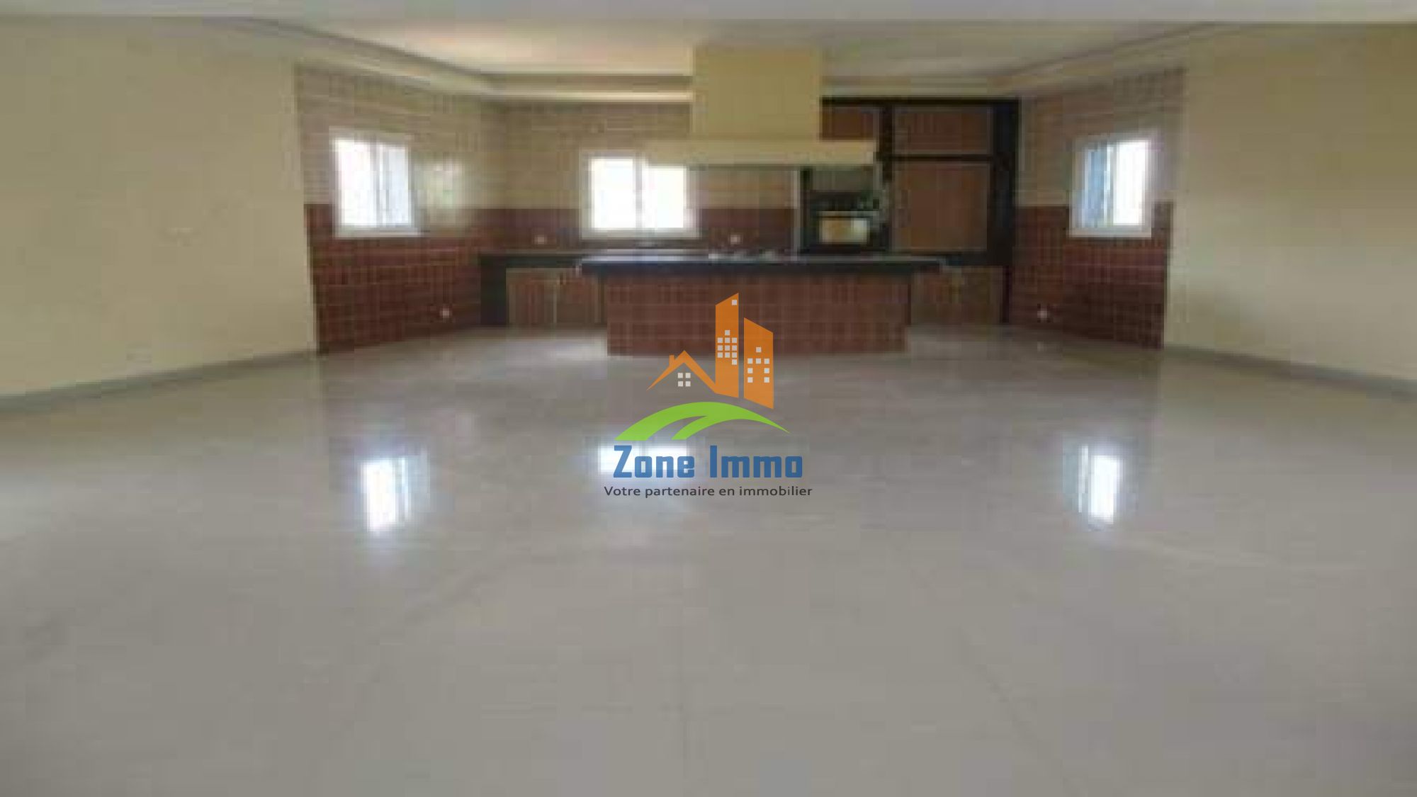 https://www.zoneimmo-mada.com/uploads/2020/05/16/a-louer-villa-a-etage-f4-a-mahazoarivo-1589640844_1_59236_large.jpg