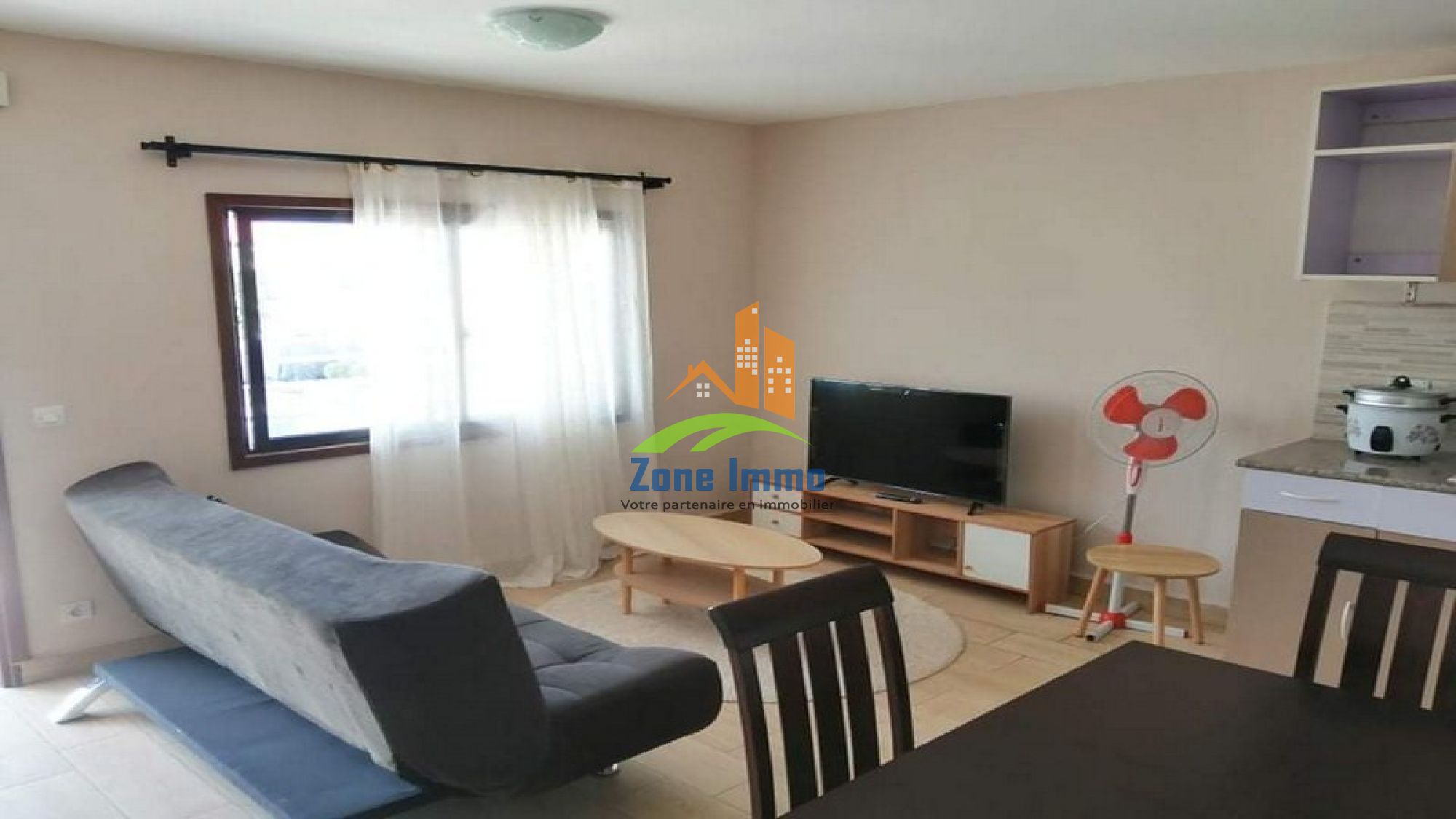 https://www.zoneimmo-mada.com/uploads/2021/01/20/a-louer-appartement-t2-mandrosoa-ivato-1611140164_1_33062_large.jpg
