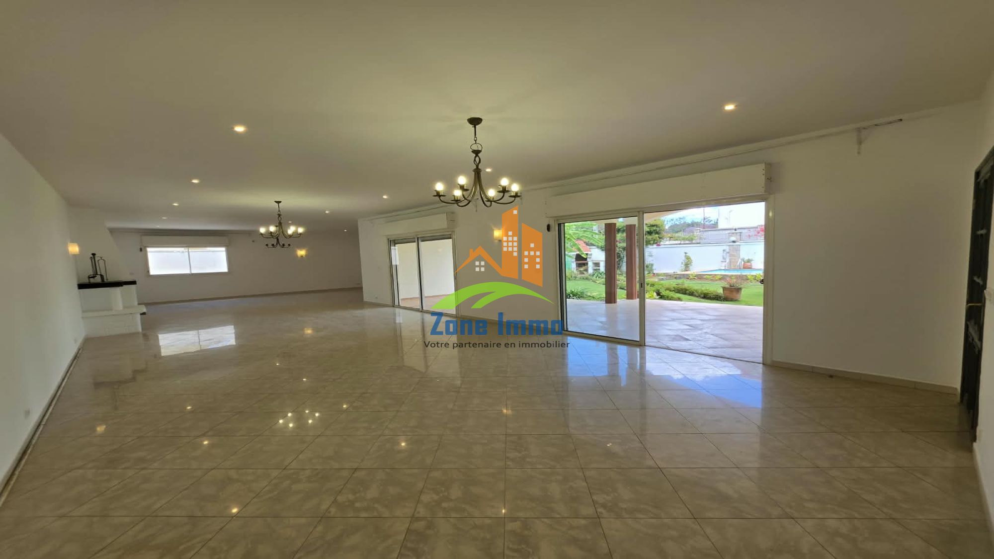 https://www.zoneimmo-mada.com/uploads/2021/06/10/a-louer-villa-a-etage-f6-avec-pi-analamahitsy-farango-1792412334_1_26941_large.jpeg