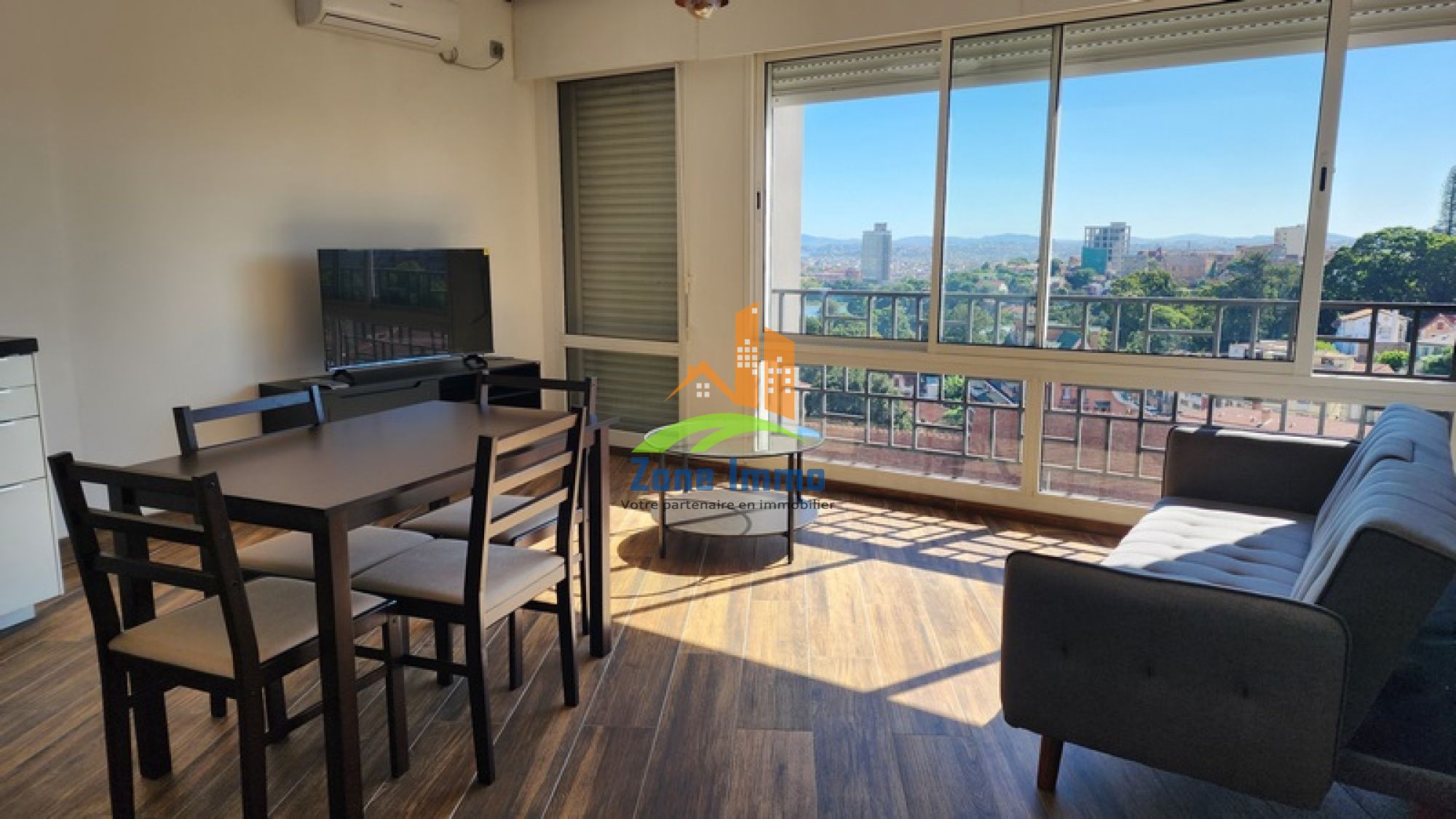 https://www.zoneimmo-mada.com/uploads/2021/09/27/a-louer-appartements-t3-meubles-au-choix-en-ambatonakanga-1776875827_1_1710_large.jpg
