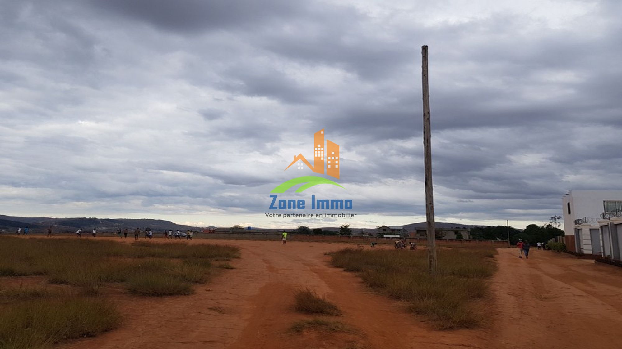 https://www.zoneimmo-mada.com/uploads/2022/06/07/a-vendre-terrains-plats-et-pab-au-choix-a-imerintsiatosika-1654604280_1_58984_large.jpg