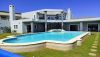 https://www.zoneimmo-mada.com/uploads/2022/06/21/a-louer-magnifique-villa-a-etage-f6-avec-piscine-a-ivandry-1683210096_10_8192_medium.jpg