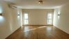 https://www.zoneimmo-mada.com/uploads/2022/08/06/a-louer-villa-basse-f6-avec-jardin-a-fort-duchesne-1662386053_7_25937_medium.jpg