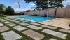 https://www.zoneimmo-mada.com/uploads/2023/03/20/a-louer-villa-a-etage-f5-meublee-et-avec-piscine-a-mandrosoa-ivato-1679319118_10_76361_medium.jpg