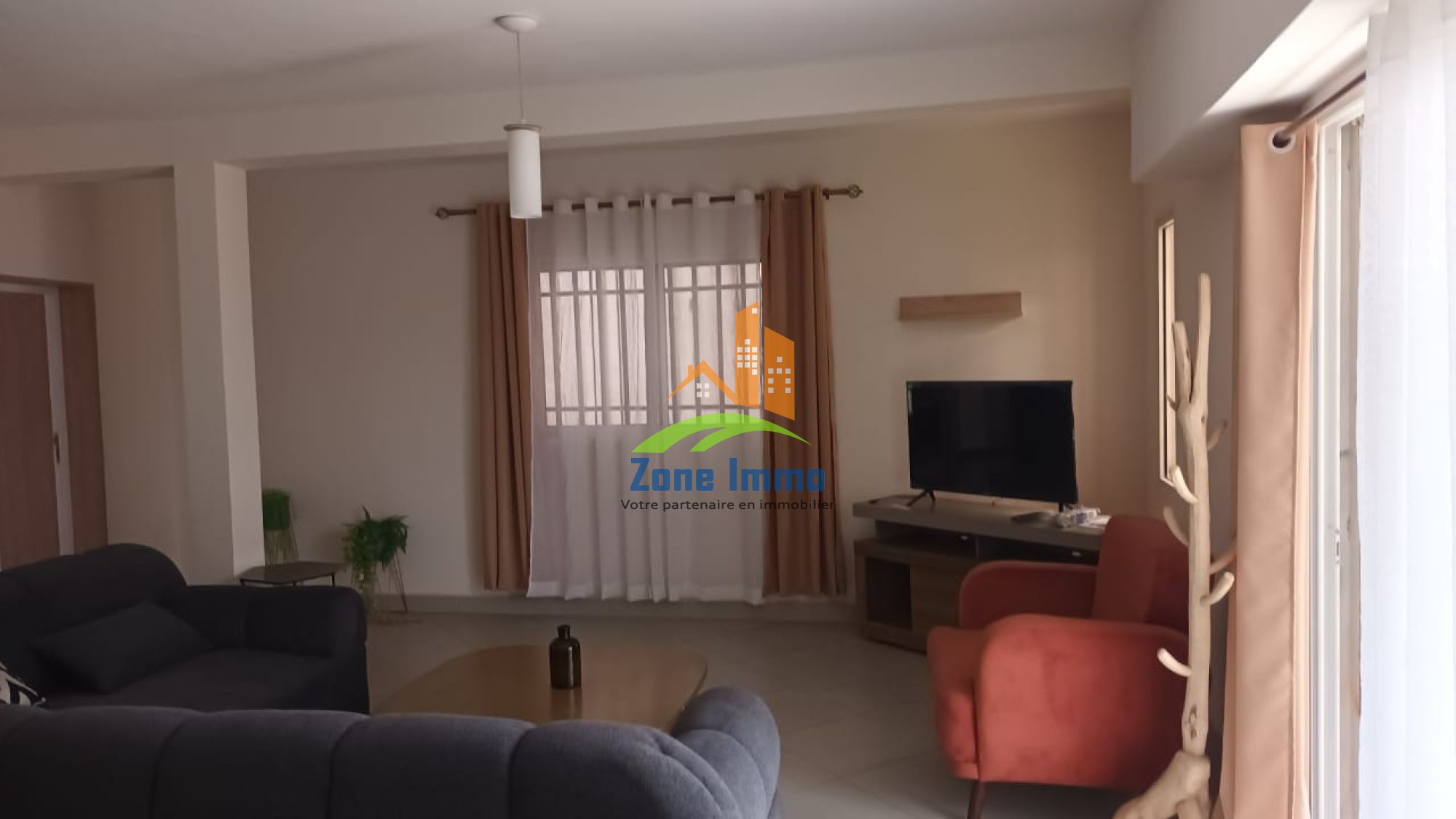 https://www.zoneimmo-mada.com/uploads/2023/03/21/a-louer-appartement-t3-meuble-a-androhibe-ambohitrarahaba-1764152661_1_21327_large.jpeg