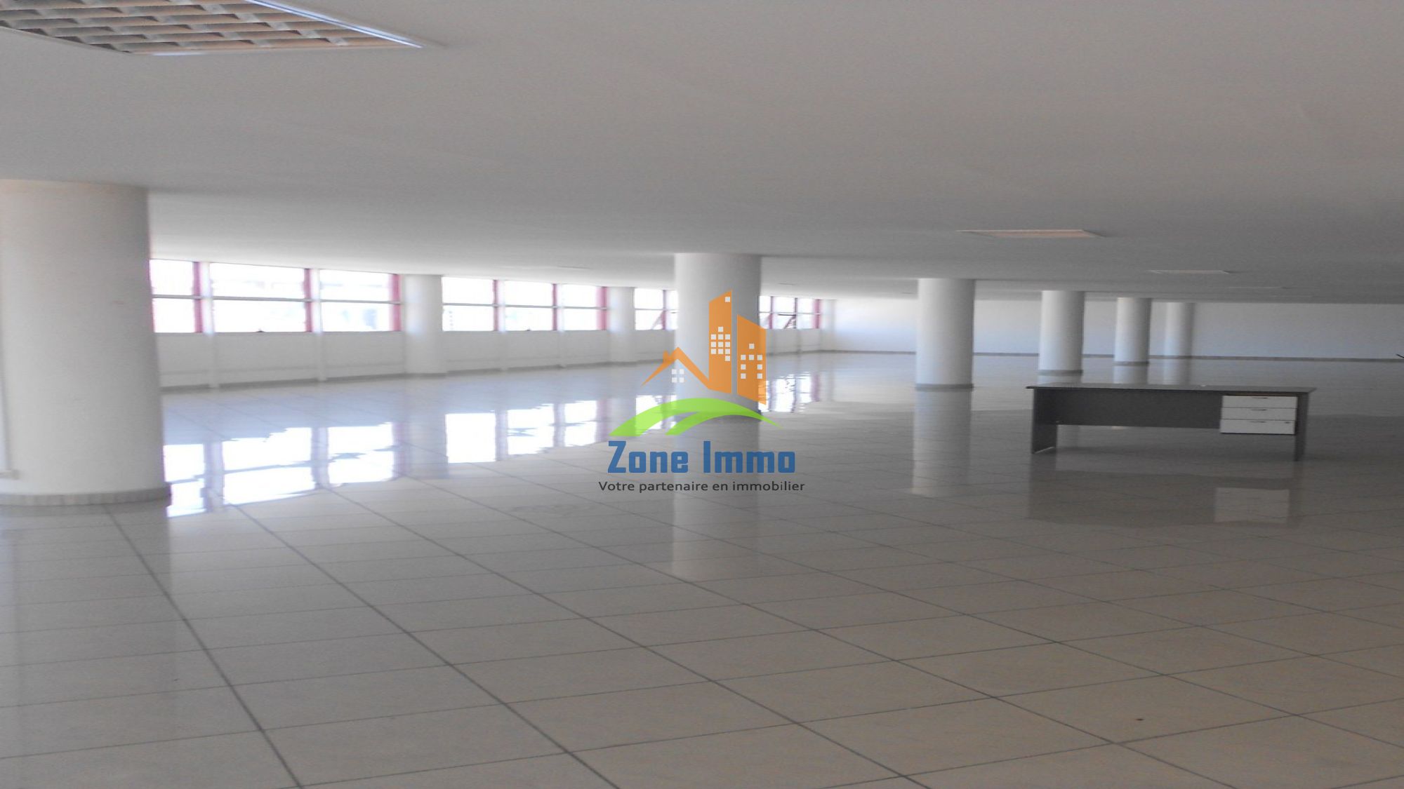 https://www.zoneimmo-mada.com/uploads/2023/04/06/a-louer-bureaux-amenages-au-choix-de-182m-a-250m-a-ankorondrano-1761916488_1_43541_large.jpg