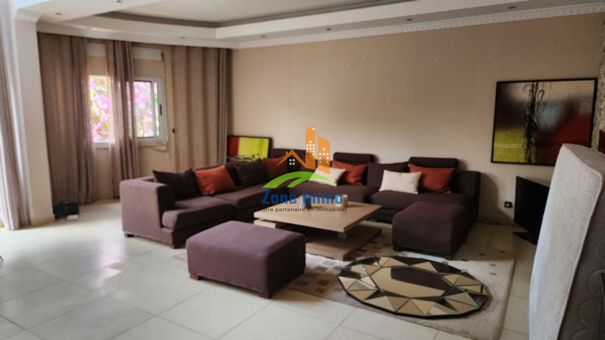 https://www.zoneimmo-mada.com/uploads/2023/05/01/a-louer-appartement-t5-meuble-avec-generateur-et-cuv-androhibe-1684180773_1_57396_large.jpg