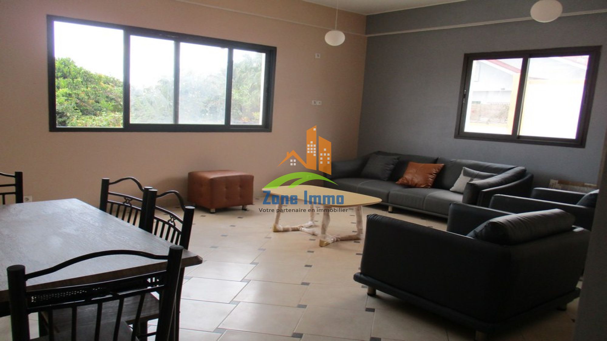 https://www.zoneimmo-mada.com/uploads/2023/05/15/a-louer-appartements-t2-meubles-ou-nus-a-pied-mahakaka-ambatobe-1684157508_1_643_large.jpg