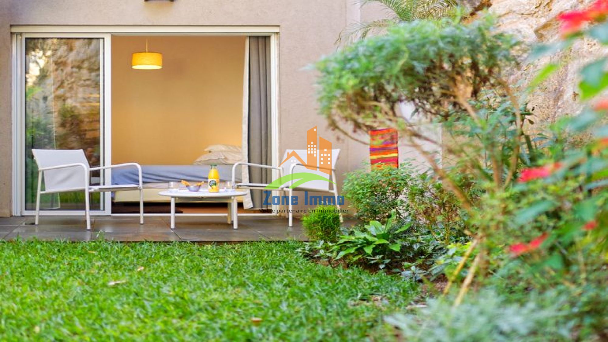 https://www.zoneimmo-mada.com/uploads/2023/07/13/a-louer-appartement-t2-meuble-ou-vide-a-analamahitsy-1689235383_1_44573_large.jpg
