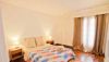 https://www.zoneimmo-mada.com/uploads/2023/07/18/a-louer-charmant-appartement-t4-meuble-en-plein-ivandry-1689690847_5_96191_medium.jpg