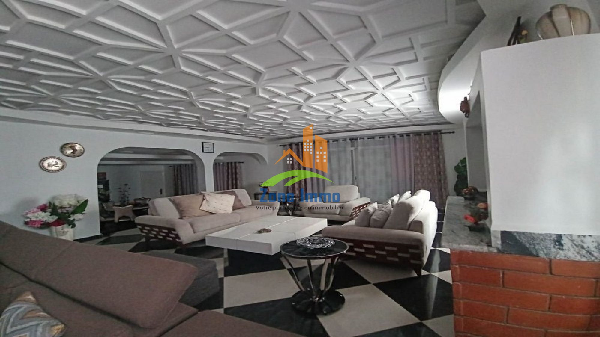 https://www.zoneimmo-mada.com/uploads/2023/09/12/a-louer-belle-villa-a-etage-f5-meubl-talatamaty-1694526741_1_26064_large.jpg
