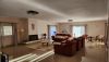 https://www.zoneimmo-mada.com/uploads/2024/08/05/a-louer-magnifique-villa-basse-f5-avec-gra-ambatolampy-tsimahafotsy-1722857973_3_29184_medium.jpg