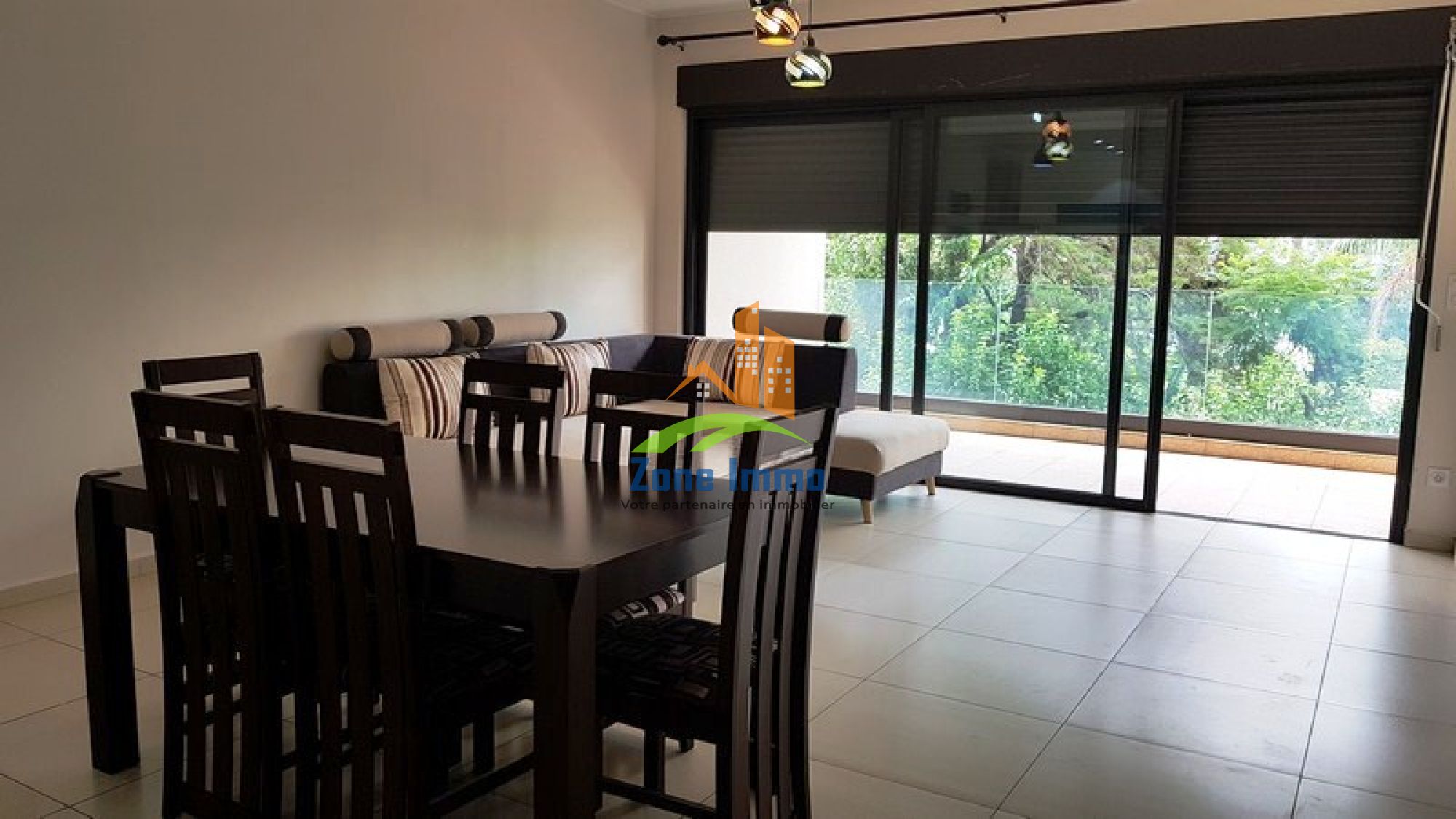 https://www.zoneimmo-mada.com/uploads/2024/08/22/a-louer-appartement-t3-semi-meuble-et-avec-acces-piscine-sur-ivandry-1729231395_1_38840_large.jpg