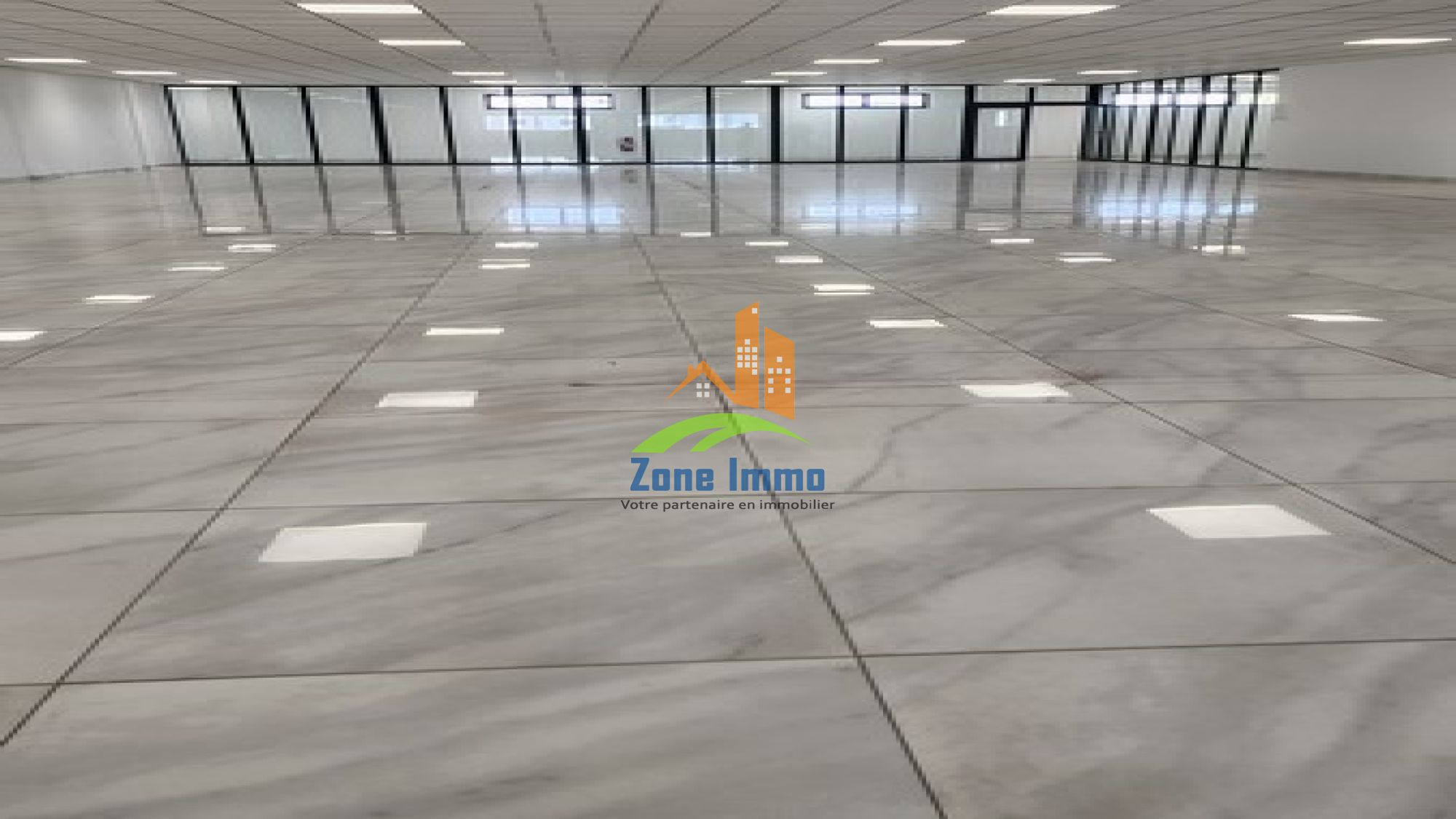 https://www.zoneimmo-mada.com/uploads/2025/09/25/a-louer-locaux-au-choix-de-56m-a-plus-de-3-000m2-amenag-alarobia-1760711245_1_72065_large.jpg