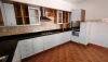 https://www.zoneimmo-mada.com/uploads/2026/08/27/a-vendre-villa-a-etage-f7-sur-980m-de-terrain-a-ambatobe-1787820208_2_50682_medium.jpg