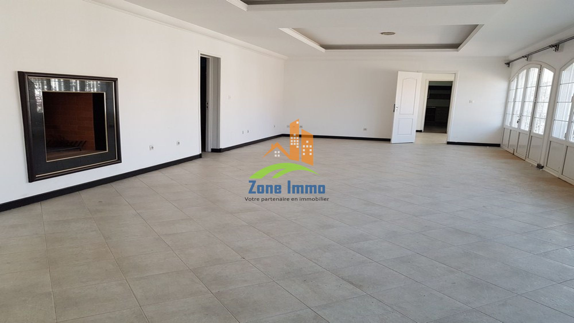 https://www.zoneimmo-mada.com/uploads/2026/08/27/a-vendre-villa-f5-avec-piscine-sur-920m-de-terrain-a-pie-ambatobe-1787816982_1_83774_large.jpg