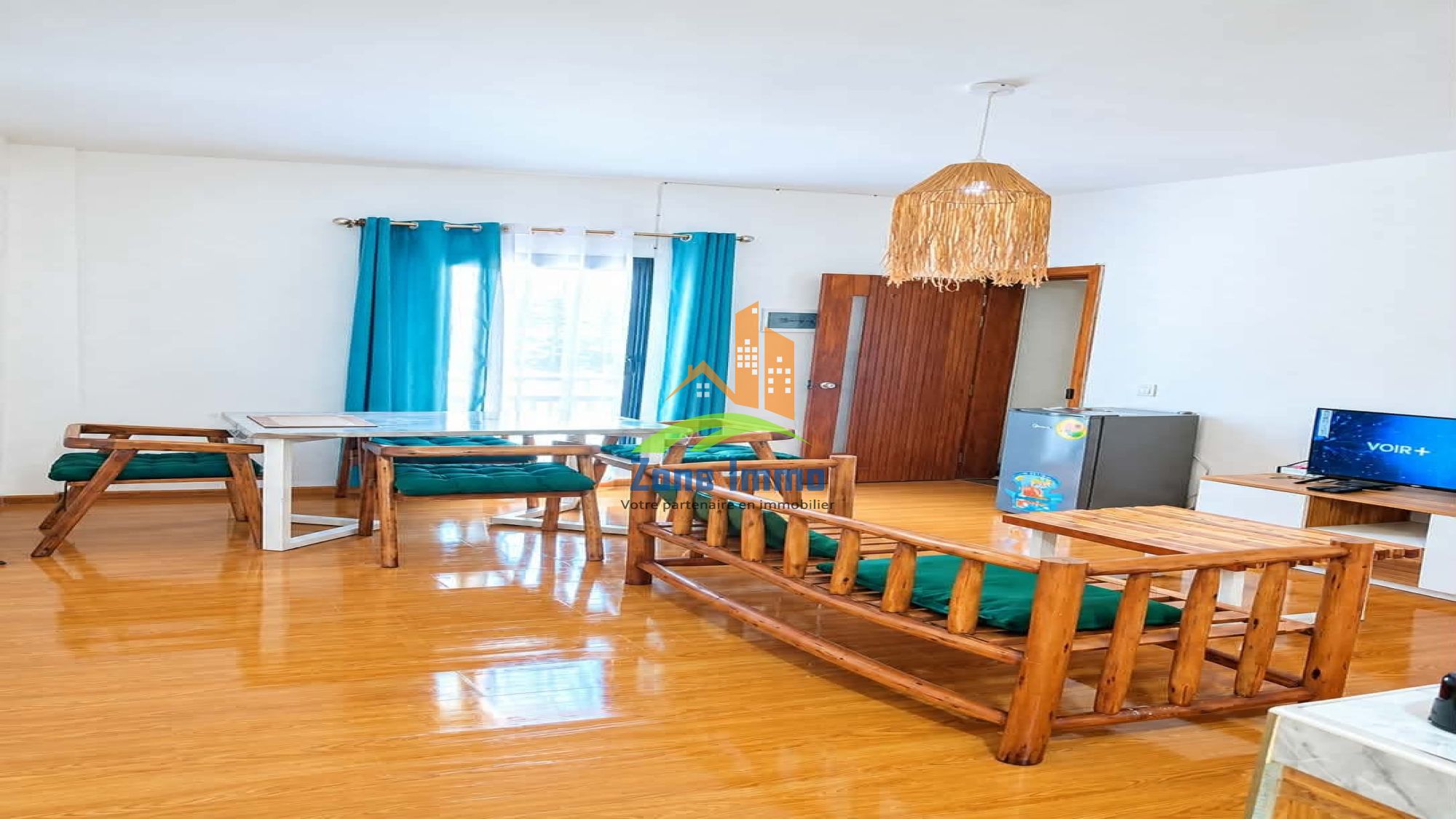 https://www.zoneimmo-mada.com/uploads/2026/09/16/a-louer-studio-appartement-t2-appartement-t3-meuble-securise-a-ivato-1789553100_1_75802_large.jpeg